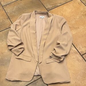 Ovi Women's Beige Blazer